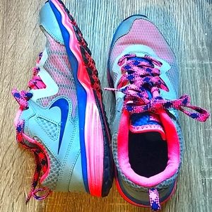 Nike Size 8 dual fusion trail shoes